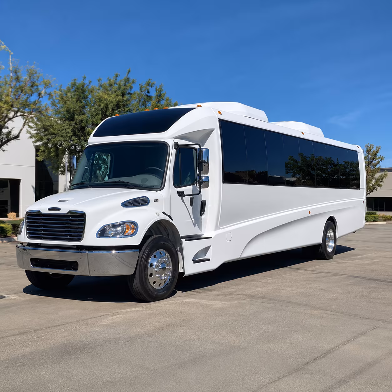 medford 18 passenger minibus