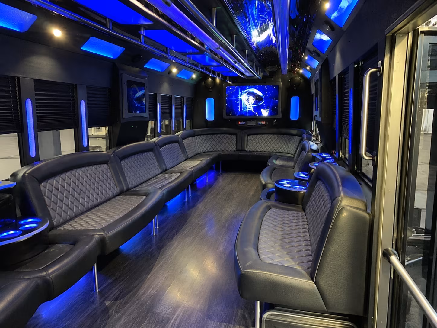 medford 28 passenger party bus interior