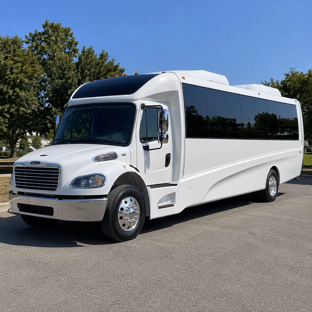 medford 35 passenger minibus