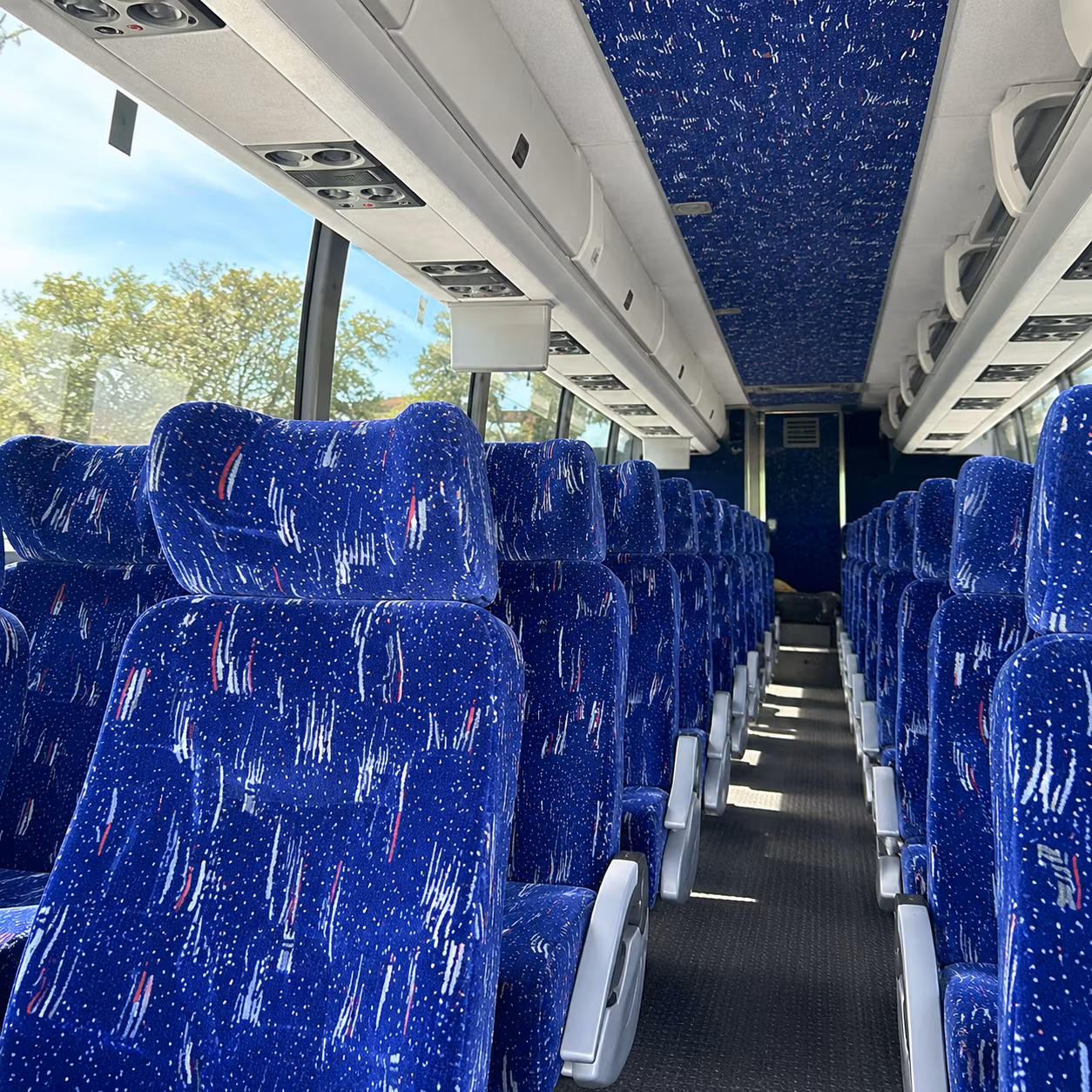 mission and outreach group buses serving medford and the rogue valley