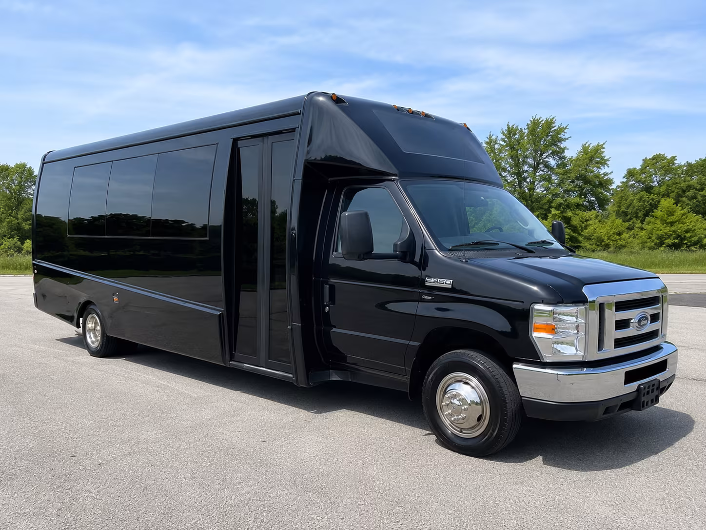 rent a bus in medford for pre prom dinner and photo stops